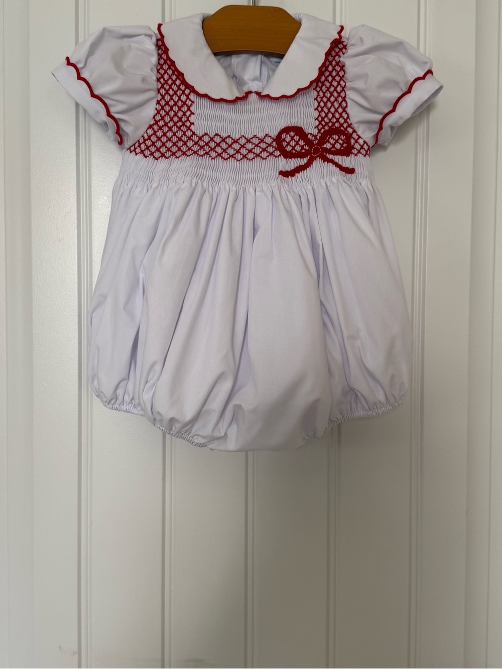 Henry Duvall Eloise Hand-Smocked Bubble Romper Red & White Size 6-12 Months